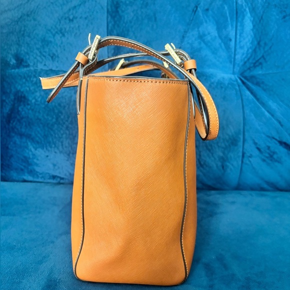 Tory Burch Mini Robinson Brown Leather Tote Bag - Picture 9 of 16